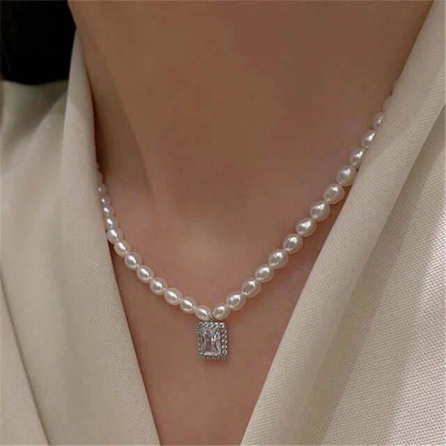 Perla - Natural Pearl Necklace & Pure Silver Chain